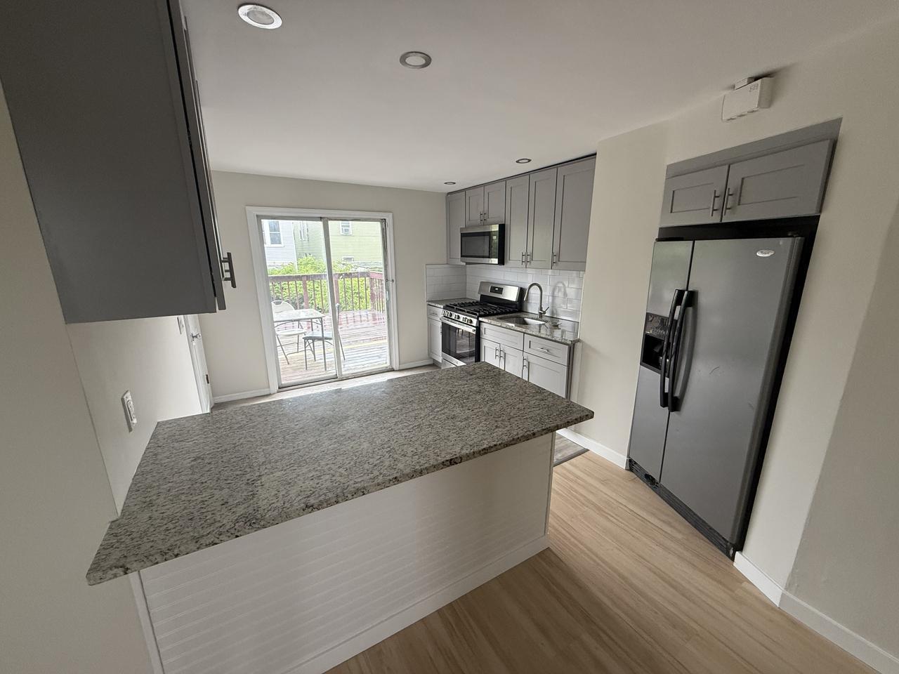 164 Beach St – photo 5