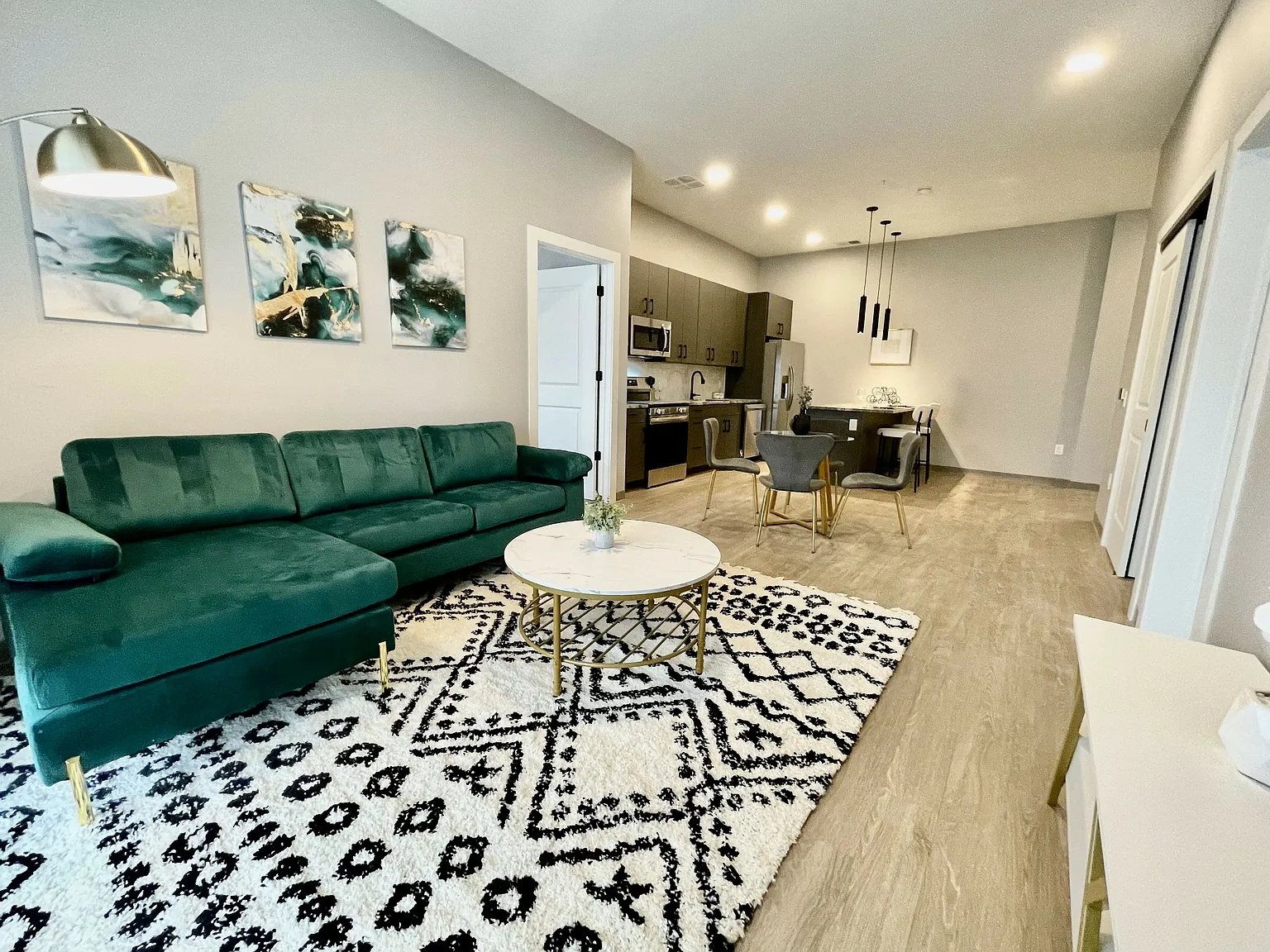 The Abbey Townhomes and Flats – photo 5