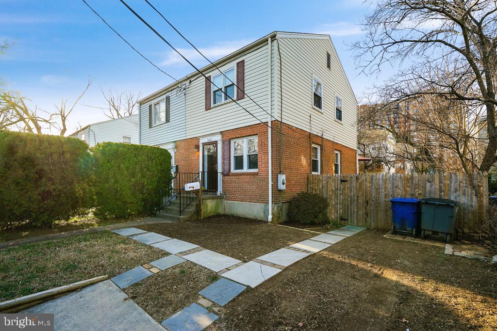 5710 Fenwick Dr – photo 1