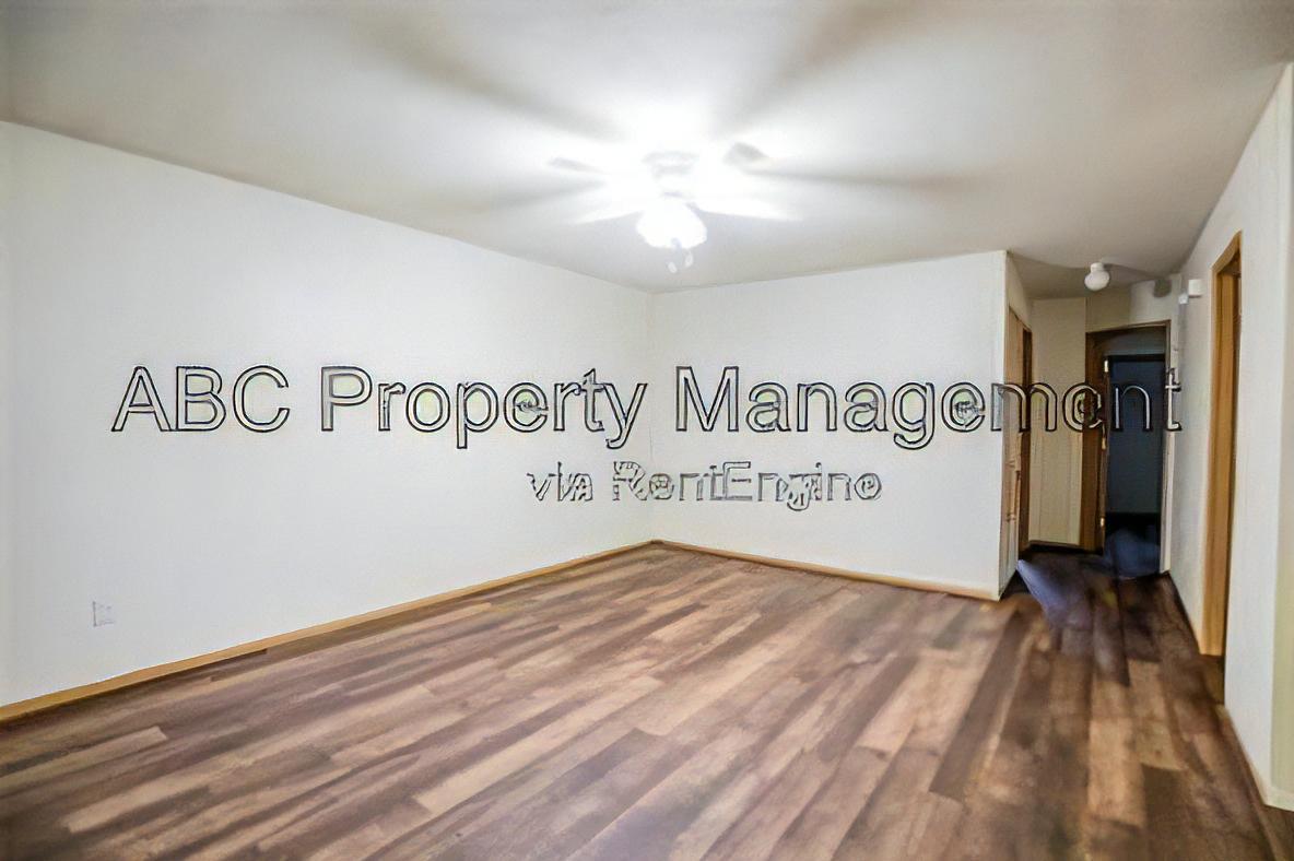 42 Locust St – photo 5