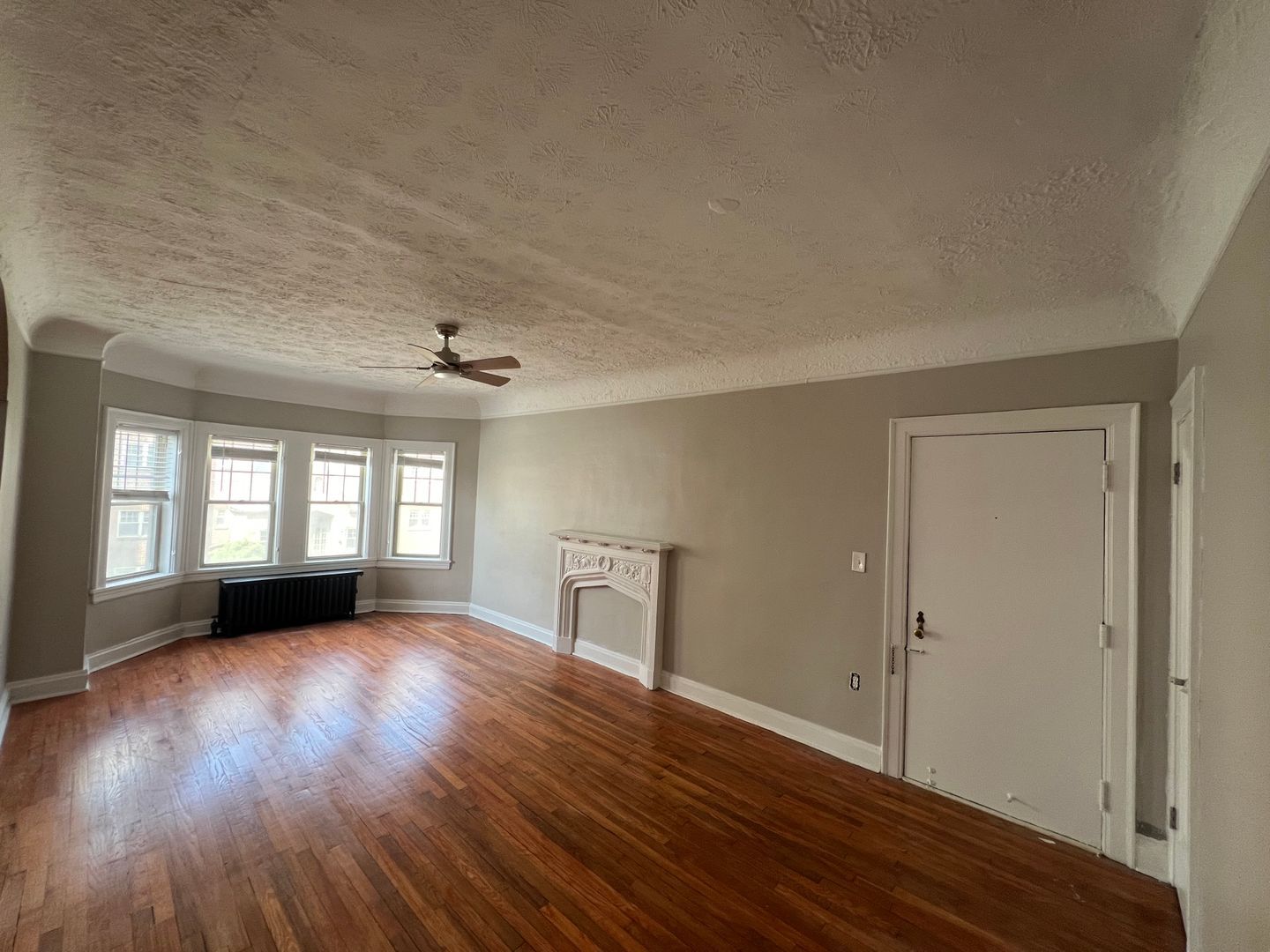 12065 Edgewater Dr unit 15 – photo 1