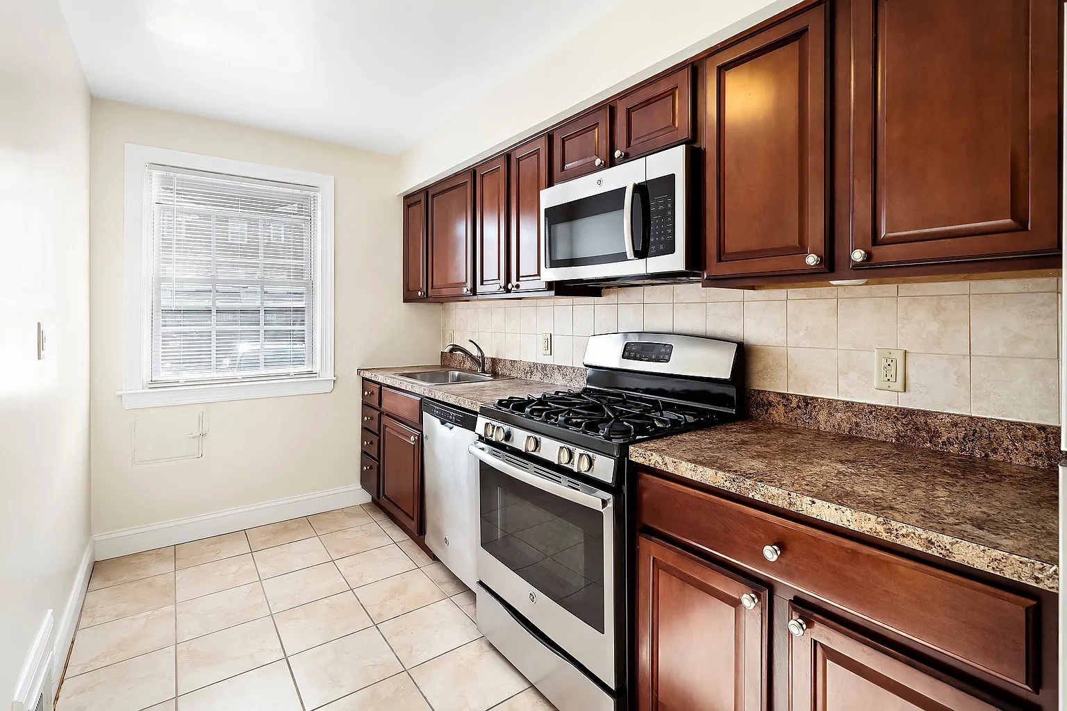 Towne Gardens Townhomes – photo 3