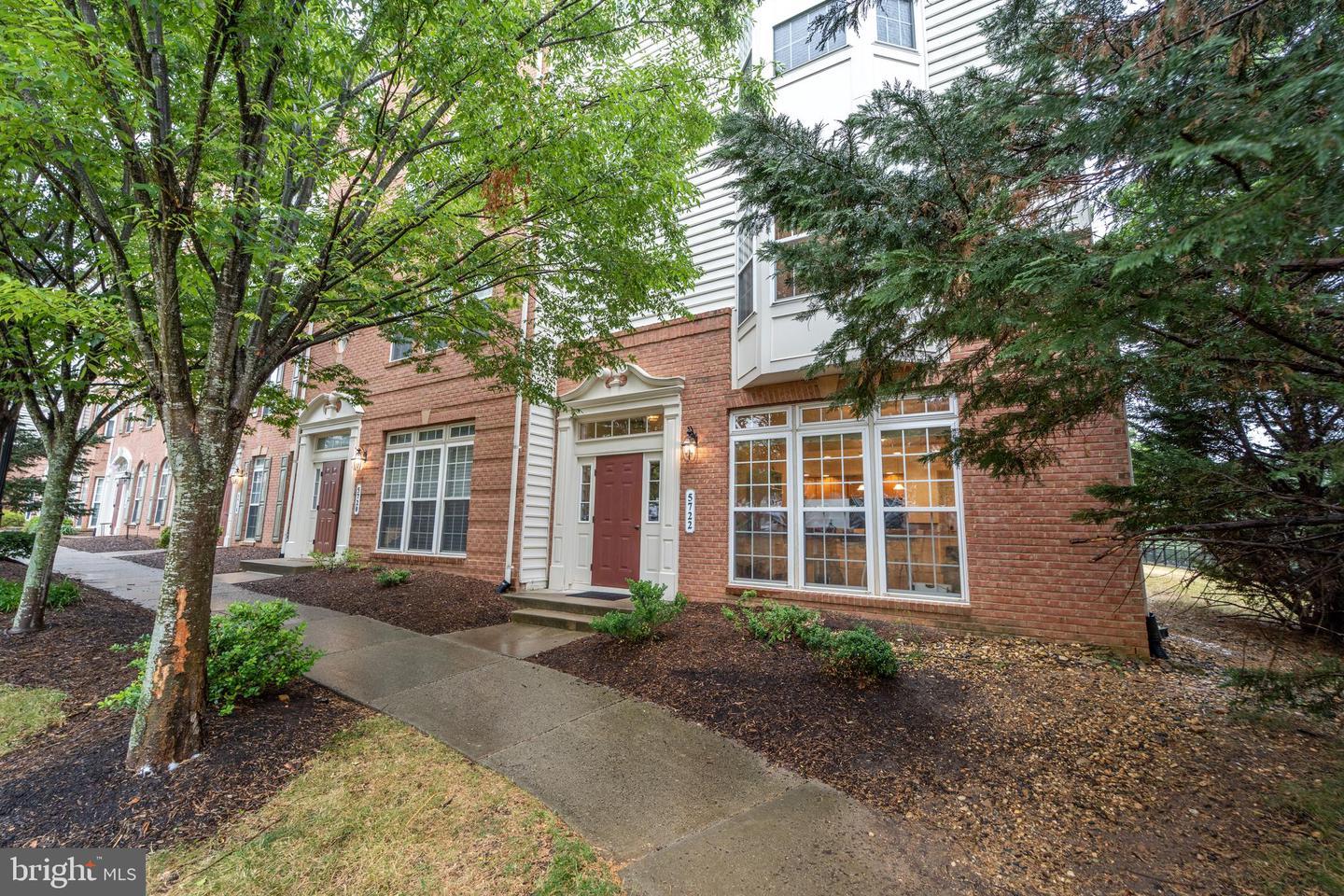 5722 Callcott Way unit A – photo 3