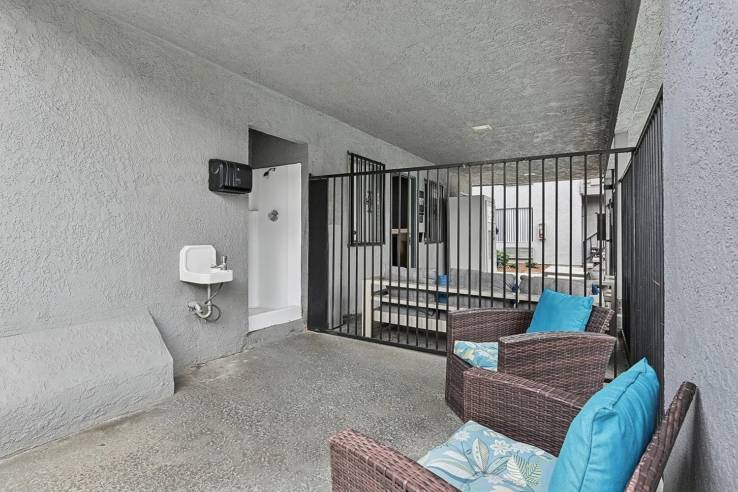 Loma Vista Apartments – photo 5