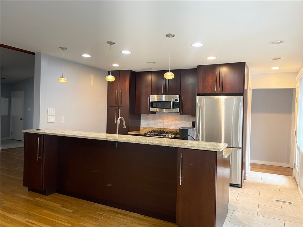 1236 Wightman St – photo 3