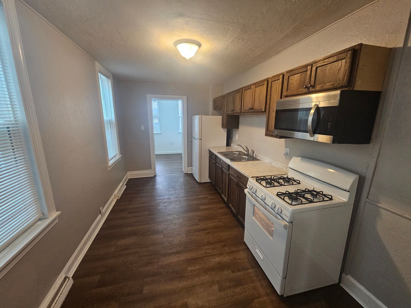 826 Wallace St – photo 5