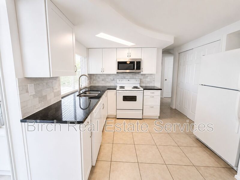 3327 Williamsburg Loop – photo 4