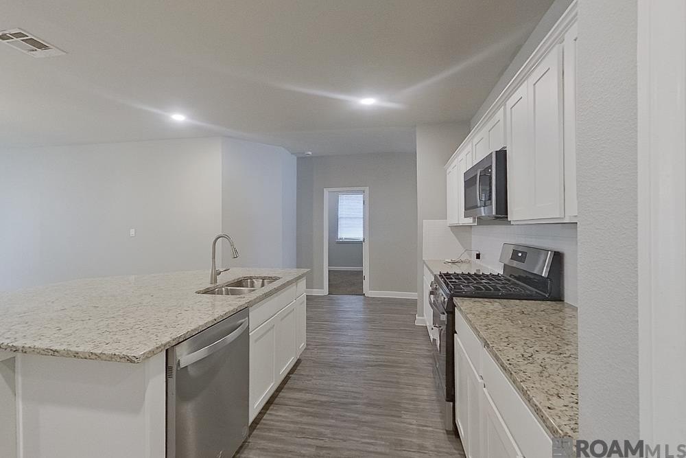 6425 Tiger Pointe Dr. – photo 5