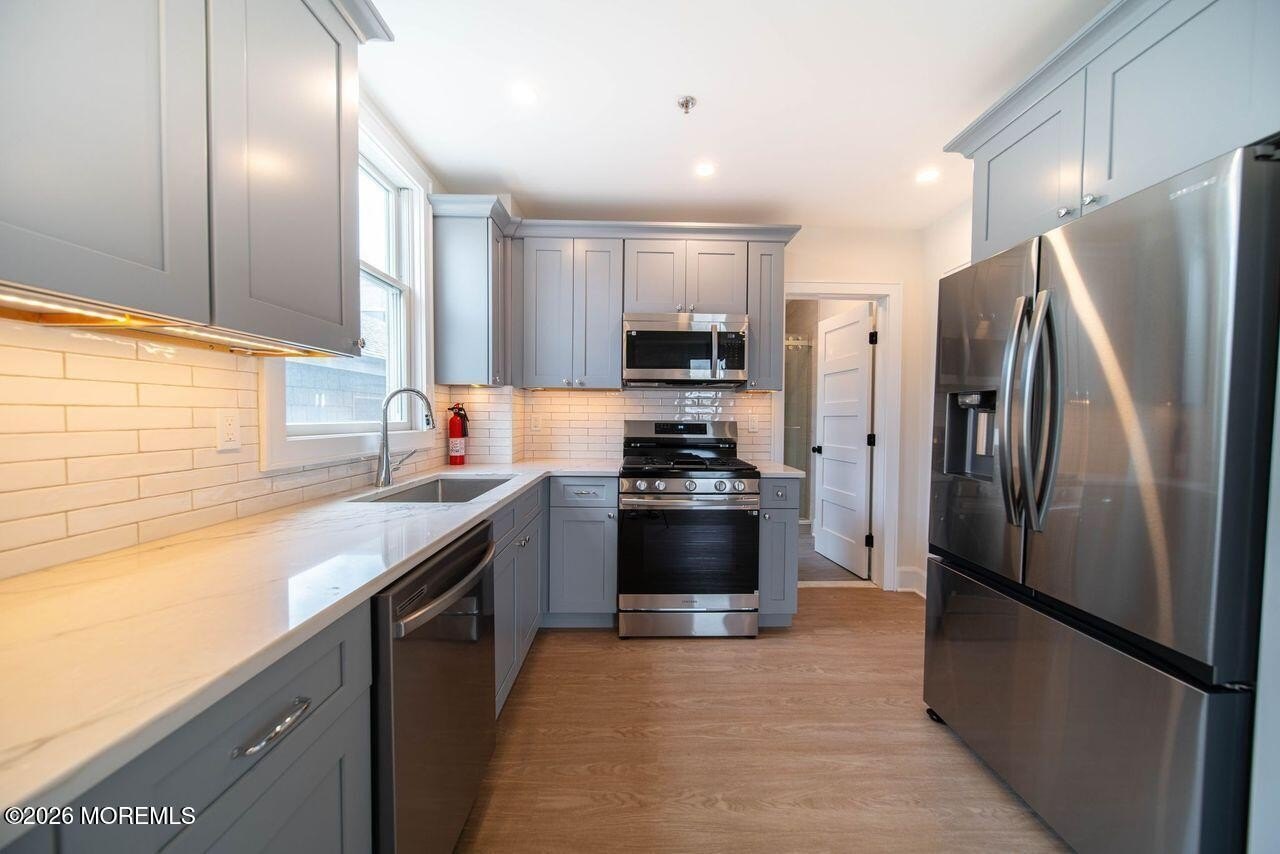 1125 E Ocean Ave #2A – photo 4