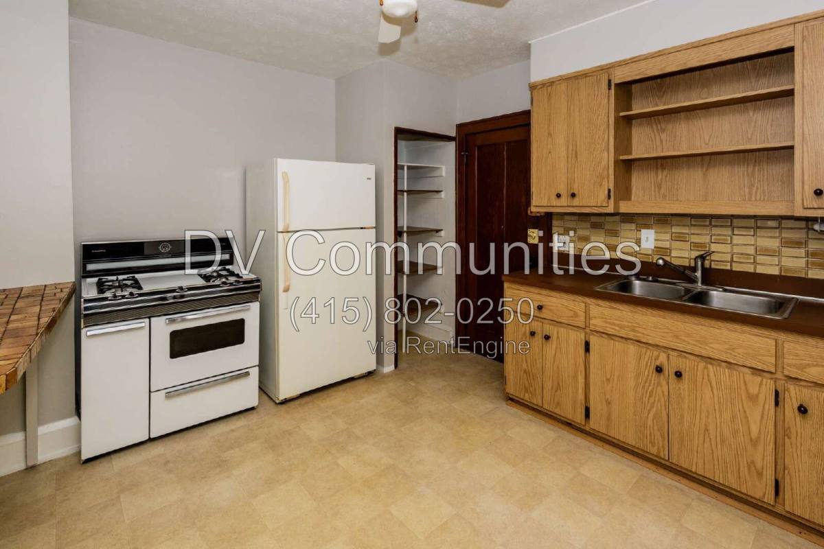 3765 W 134th St unit 1 – photo 2