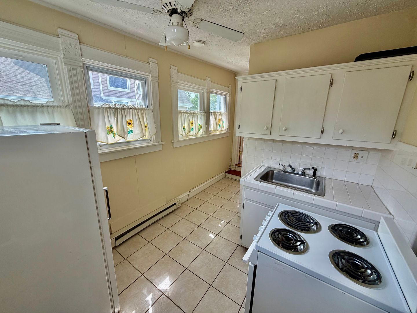 316 E Locust St unit Unit 4 – photo 4