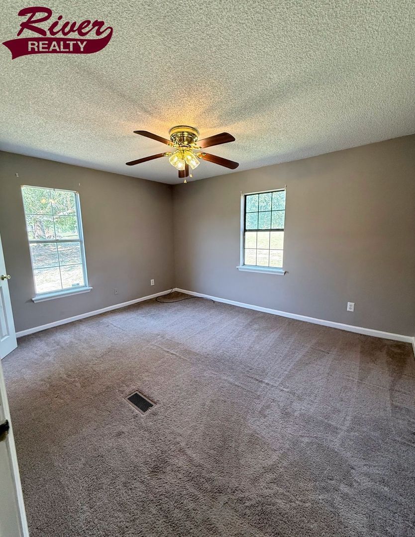 5735 Deans Bridge Rd unit 5735-B – photo 4