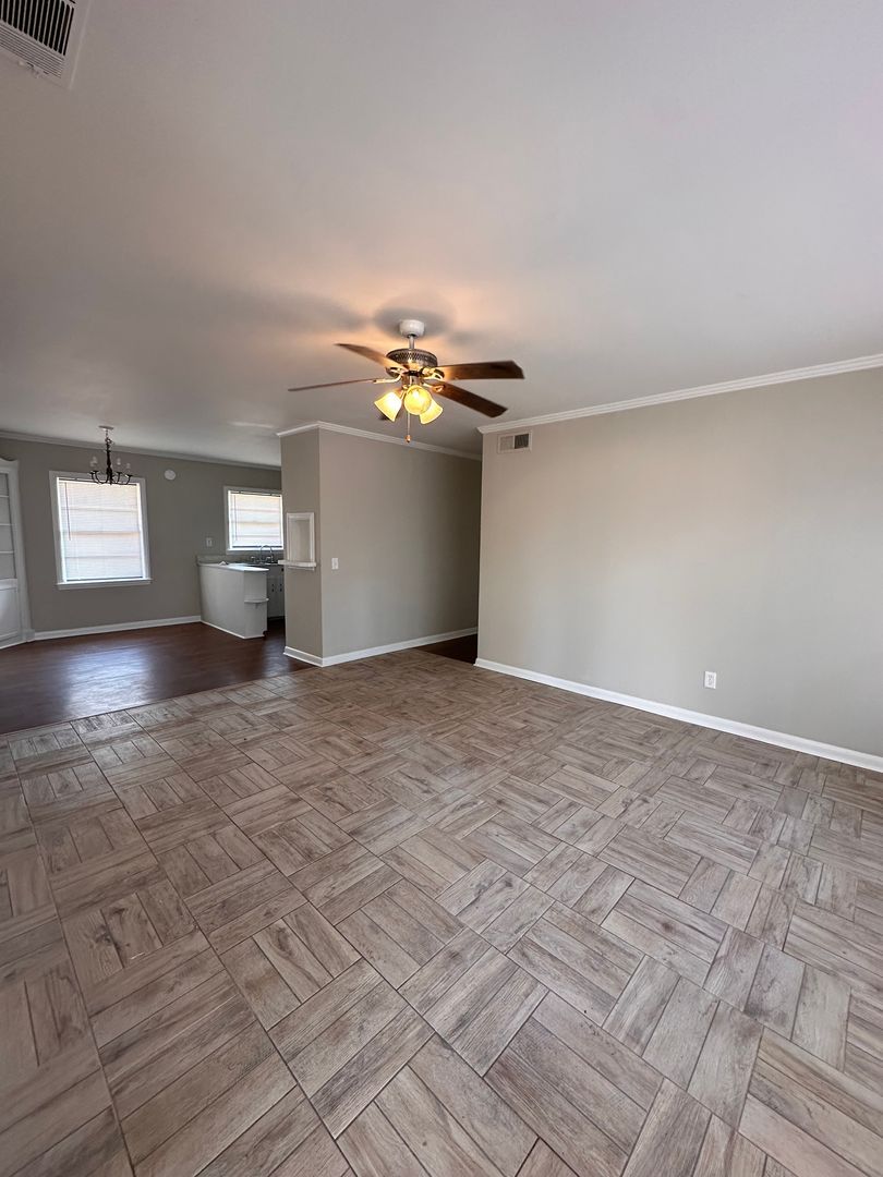 904 Vann St – photo 4