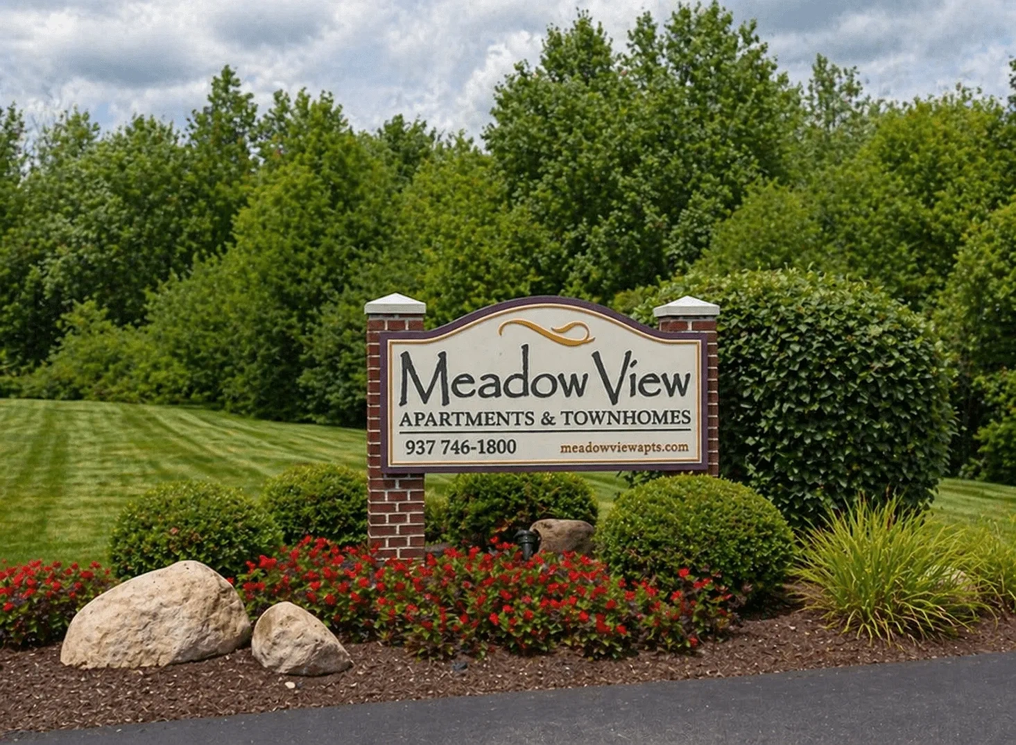 Meadow View Apartments and Townhomes – photo 2