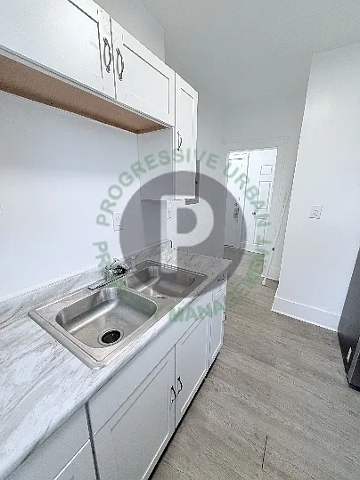 13671 Euclid Ave – photo 1