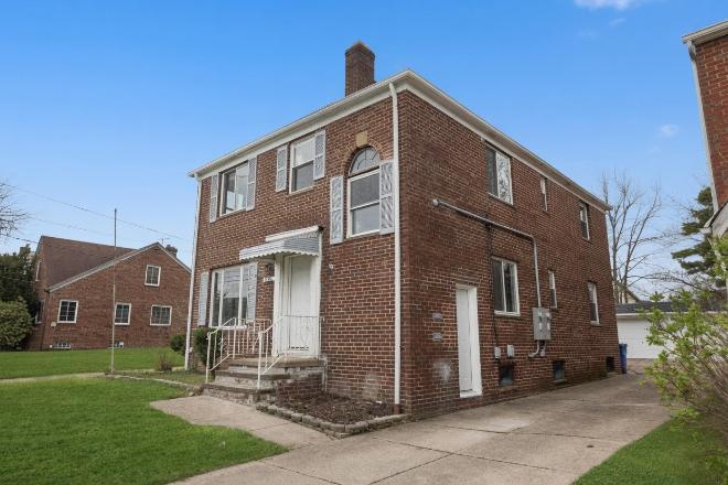 3596 Warren Rd – photo 1
