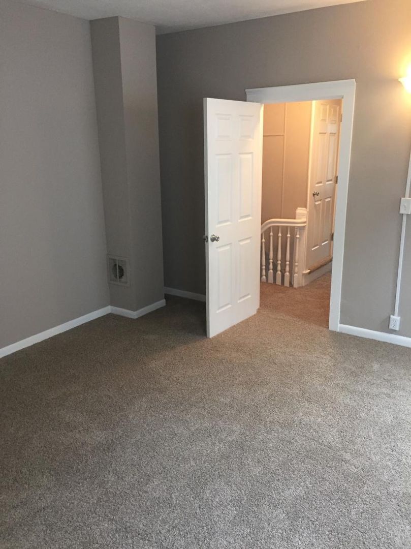 5114 Silver St – photo 3