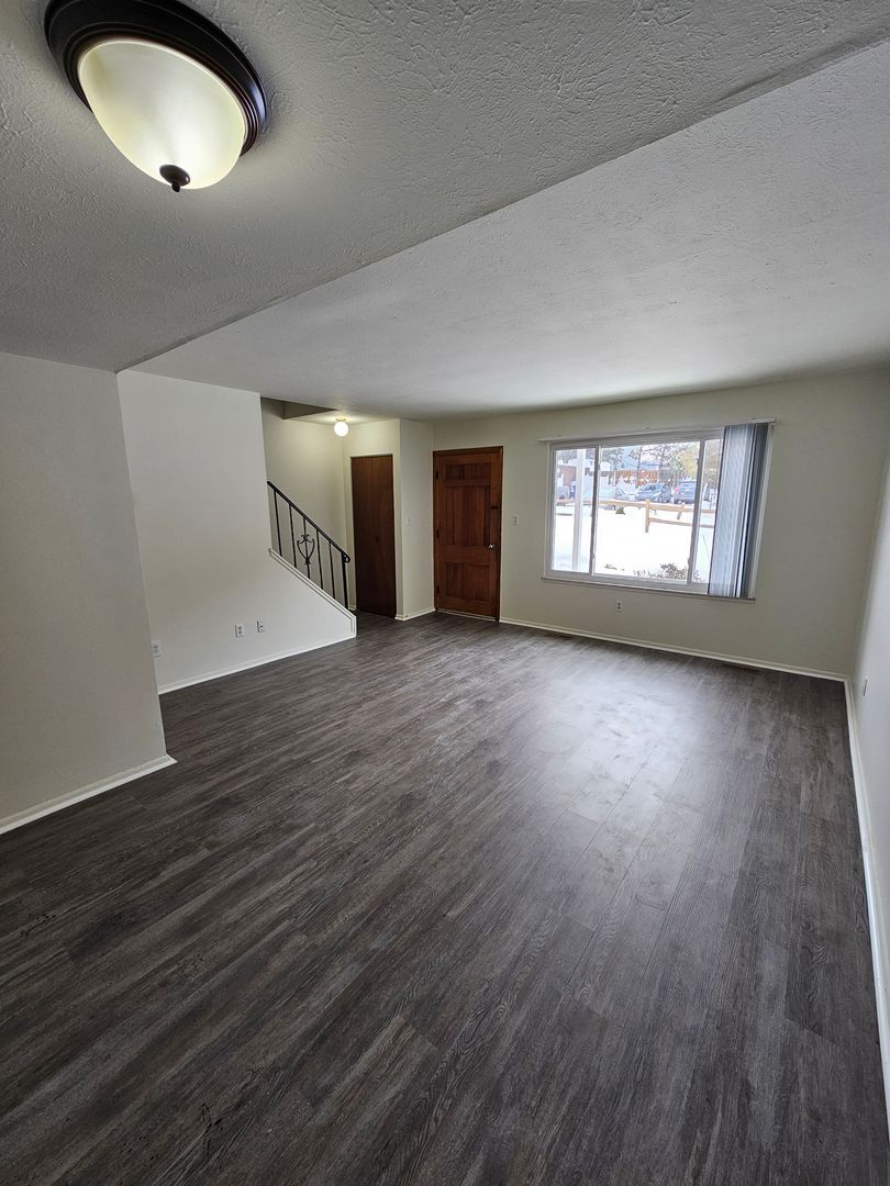 71 E Sprague Rd unit 111 E. Sprague – photo 3