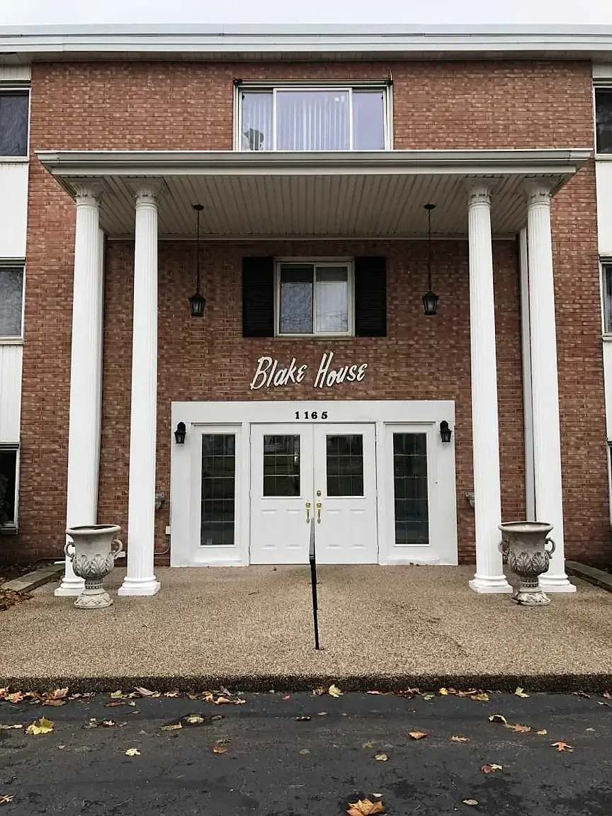 Blake House Apartments – photo 2