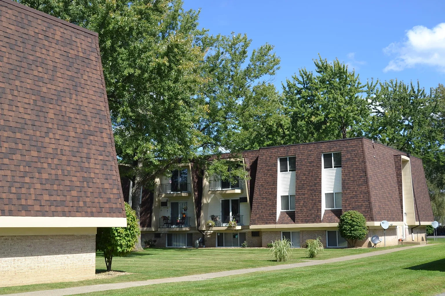 Colony/Penn Grove Apartments – photo 4