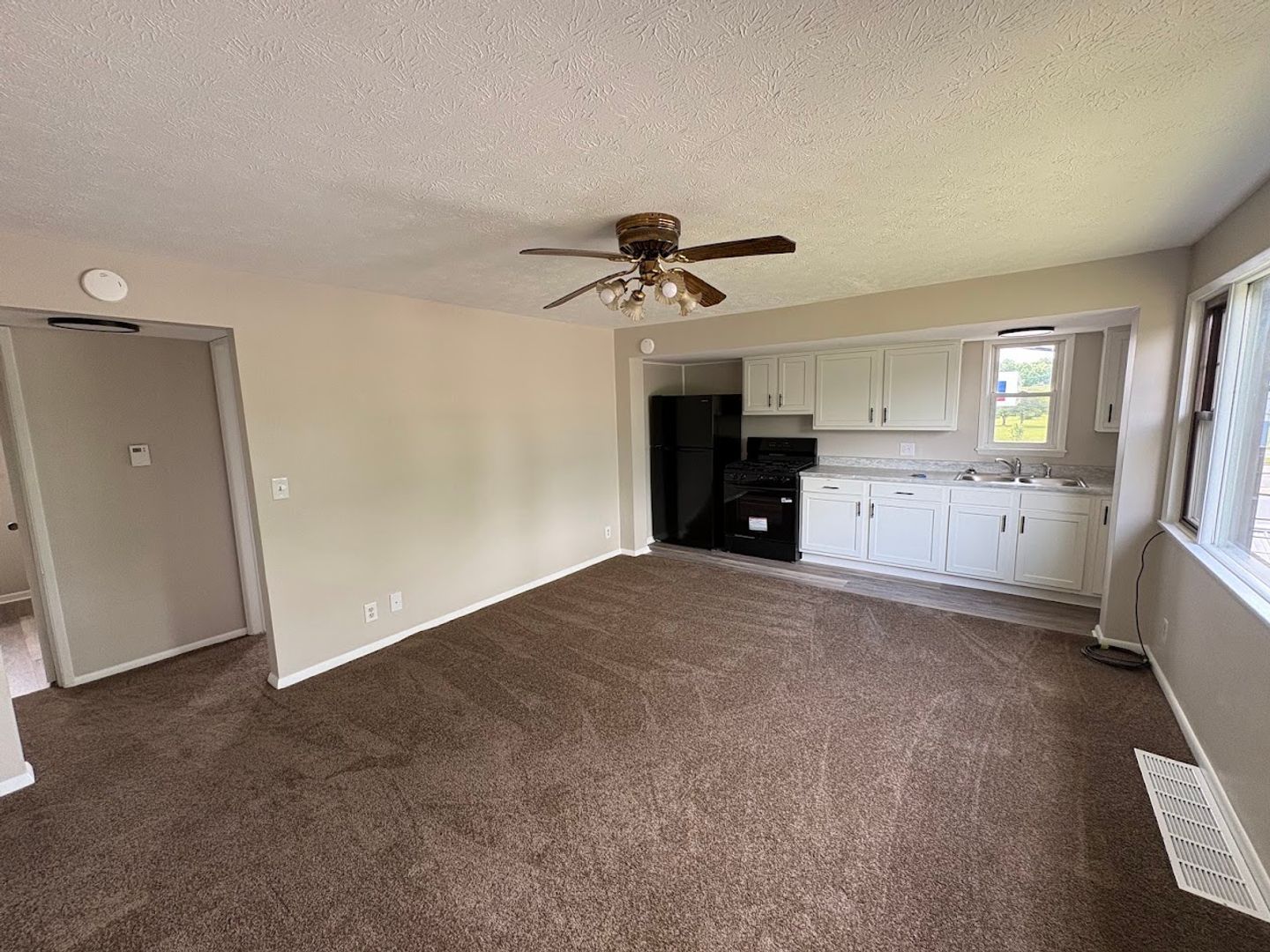 112 29th St NE unit 112 29th – photo 2