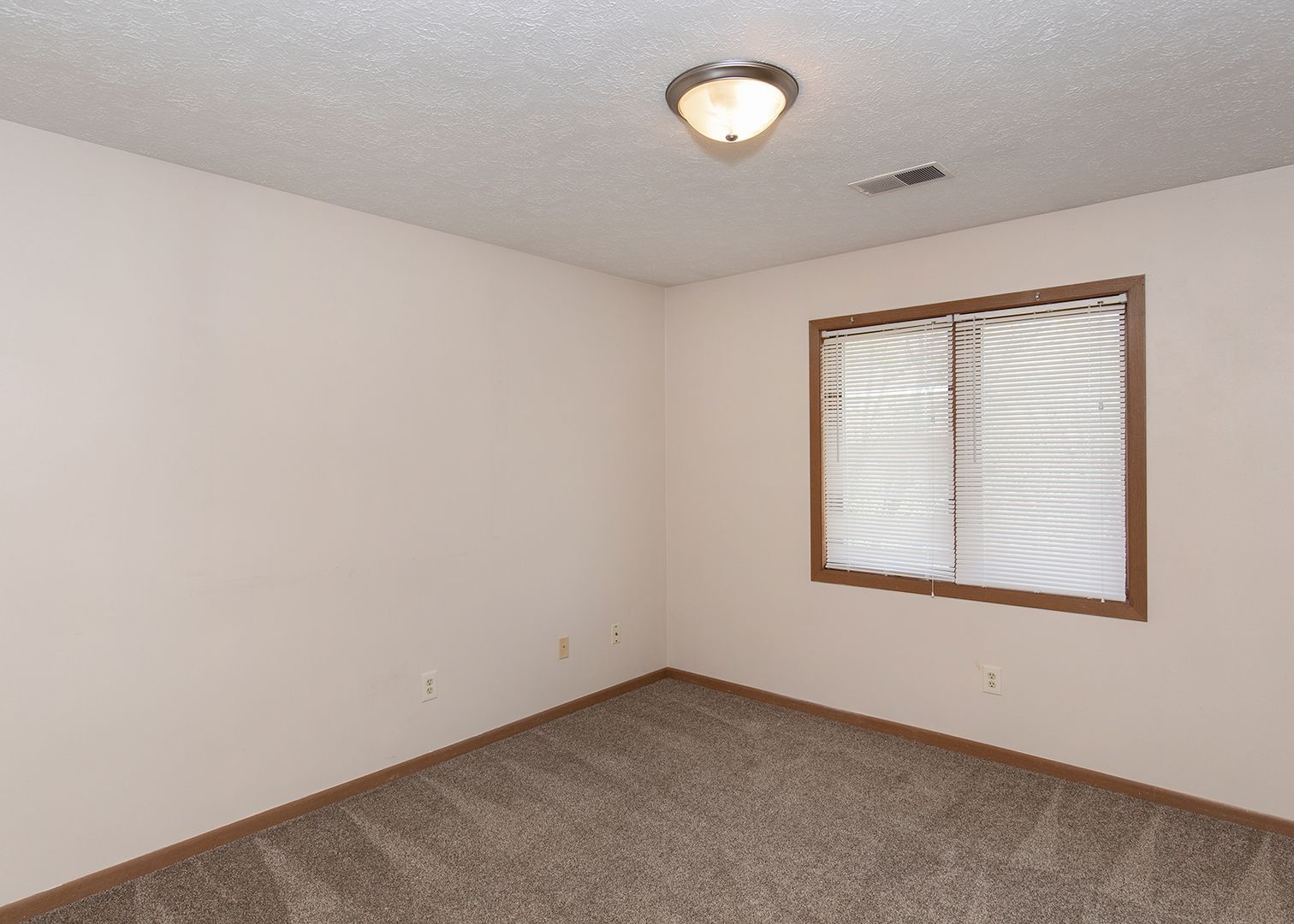 921 Pius Ln unit 921-3 – photo 3