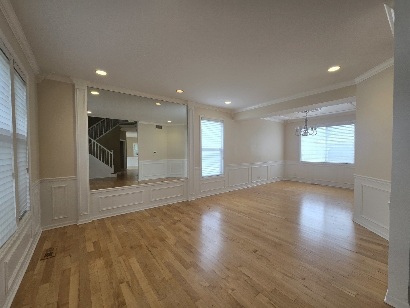217 Lexington Ct – photo 3