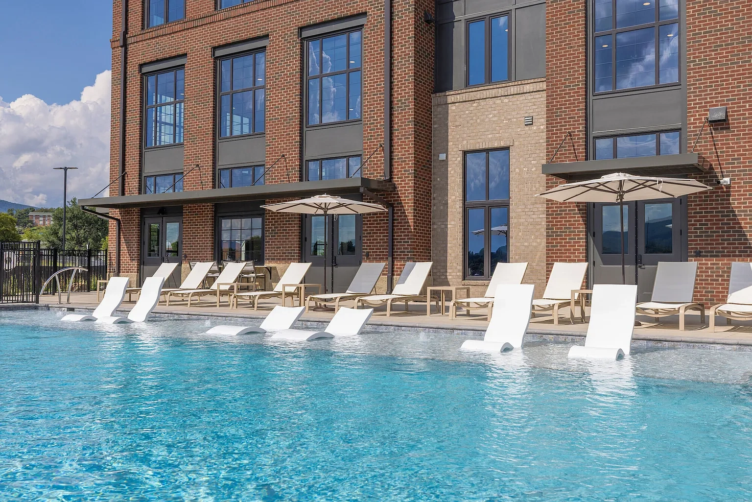 Valleydale Apartments – photo 1