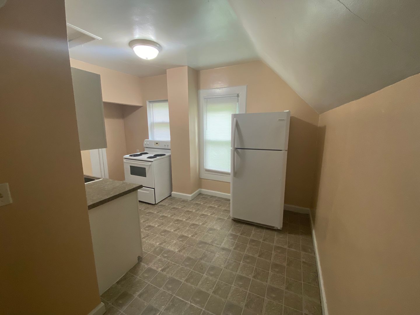 719 W Jefferson St unit B – photo 3