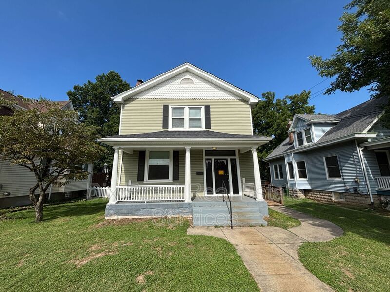 11169 Maple St – photo 1