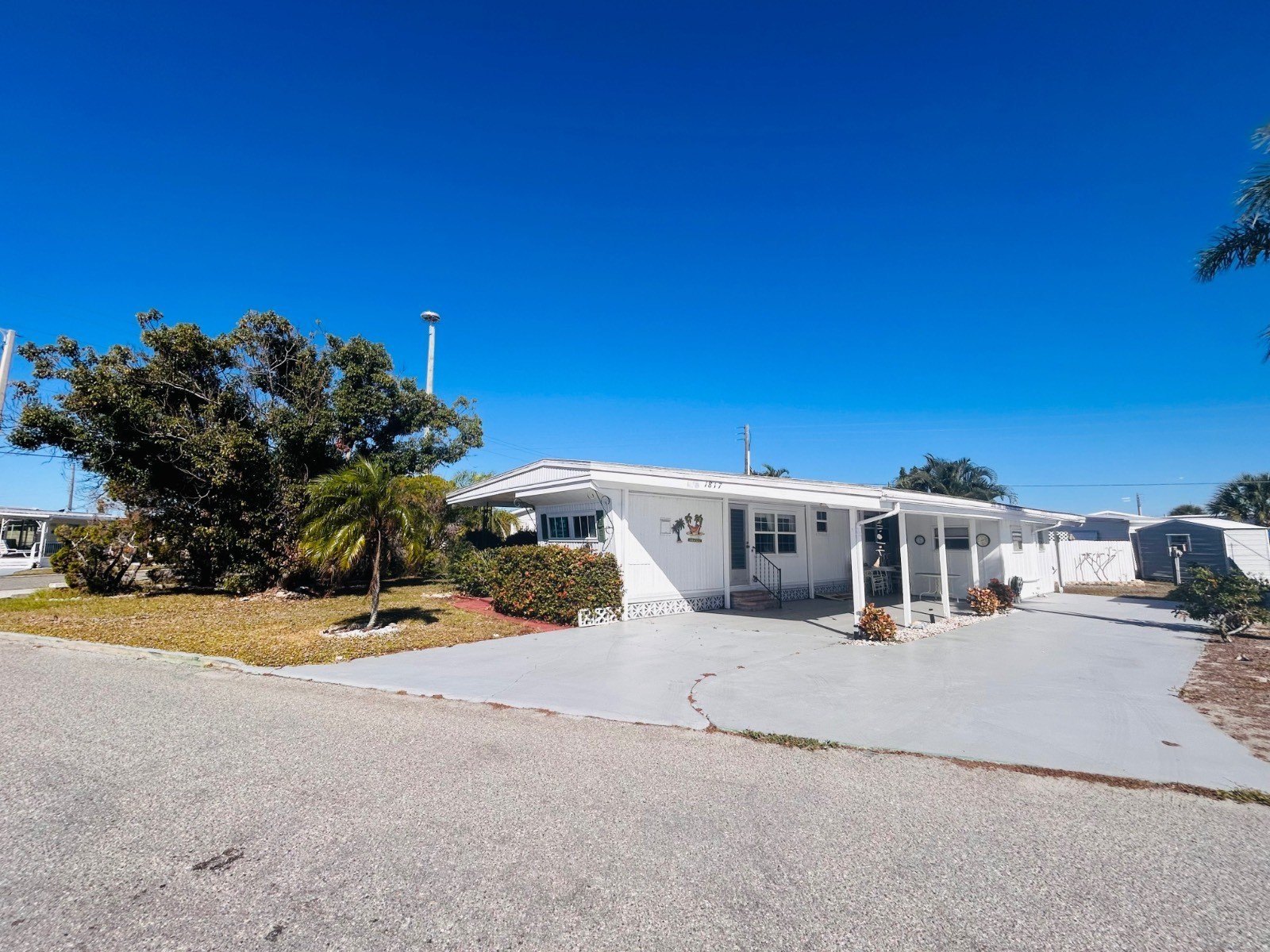 1817 Illinois Ave – photo 1
