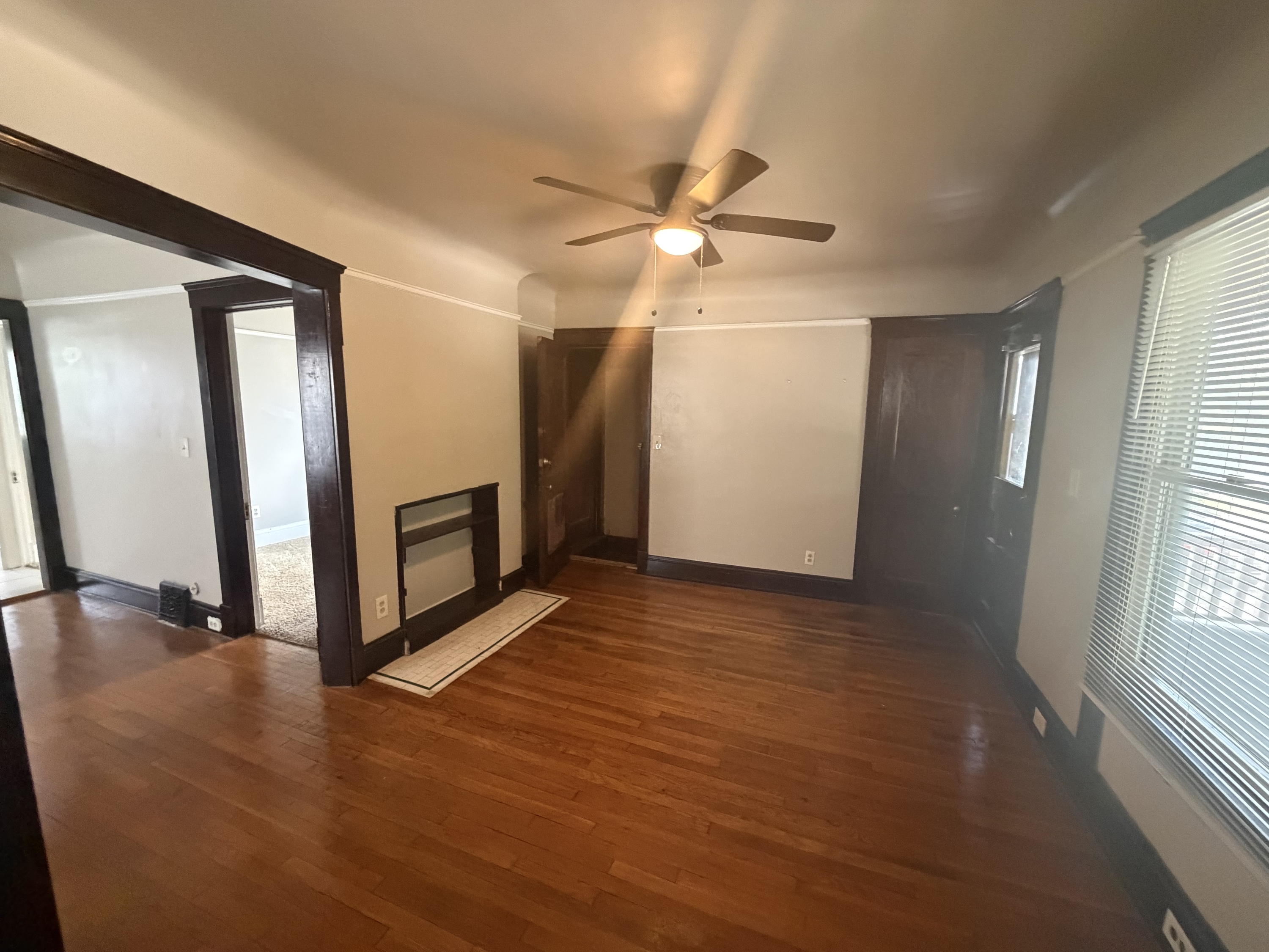10324 Bernard Ave – photo 5