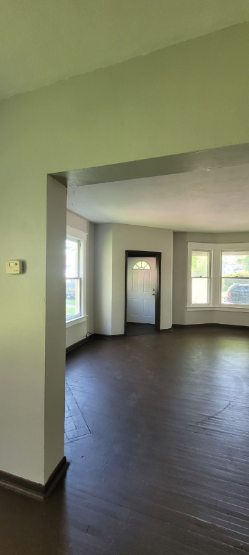 752 Euclid Ave – photo 2