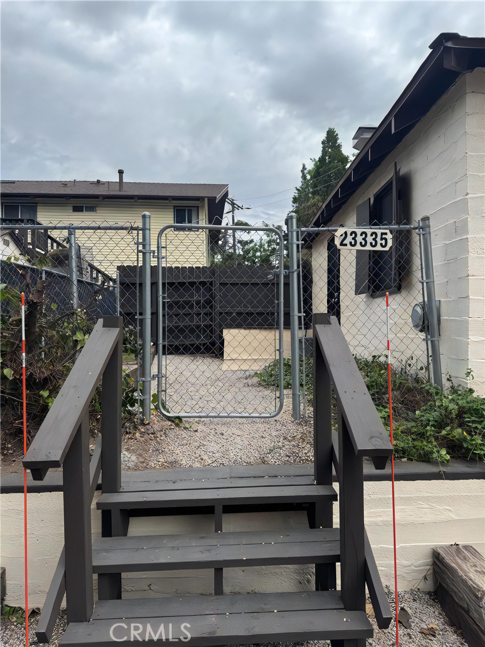 23335 Crestline Rd – photo 2