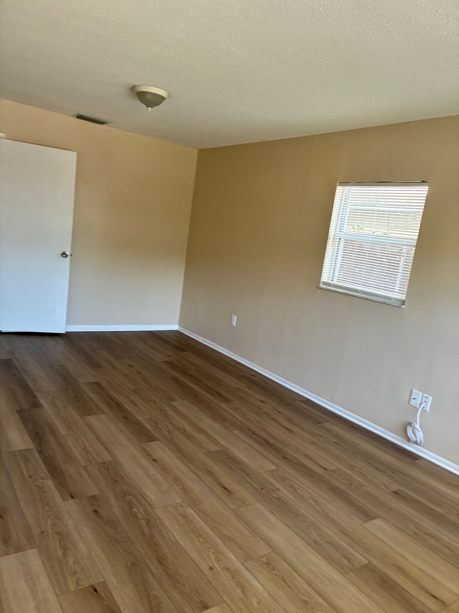 708 65th Ave E – photo 5