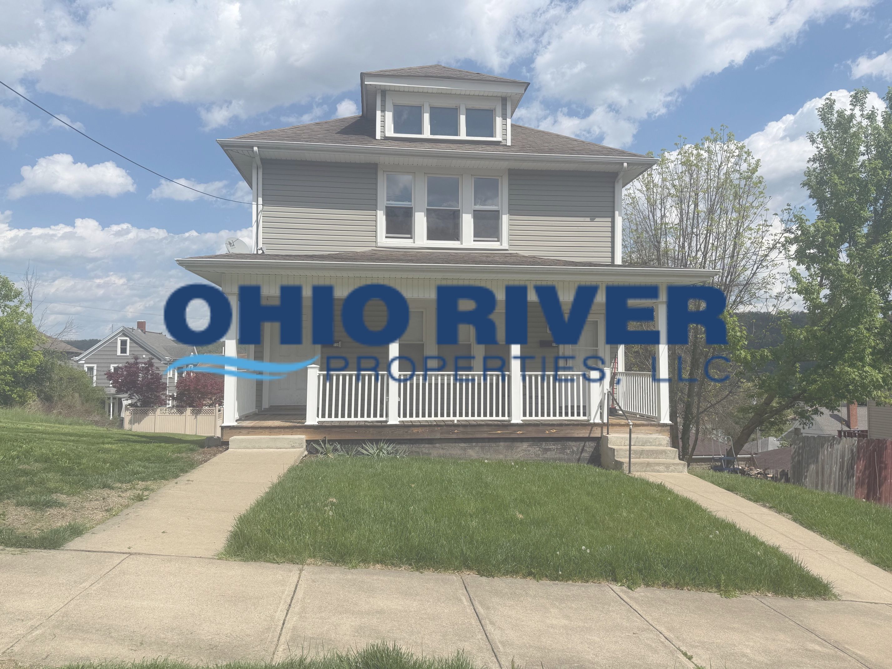 714 Elm St unit 714 1/2 – photo 1