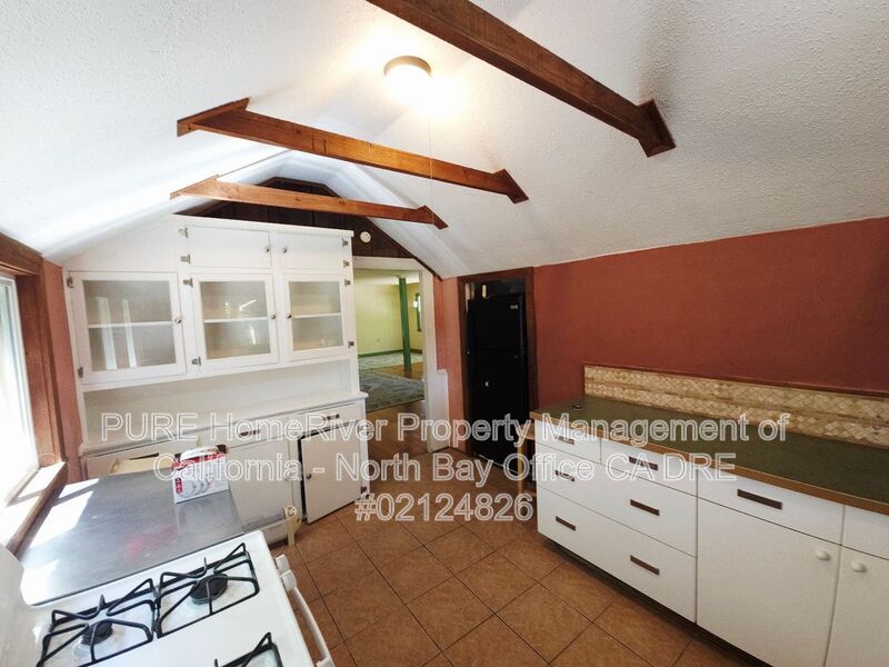 161 Cherry St – photo 5