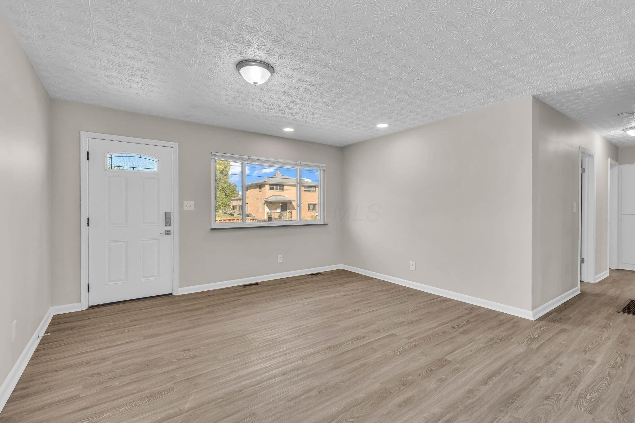 3134 Medina Ave – photo 5