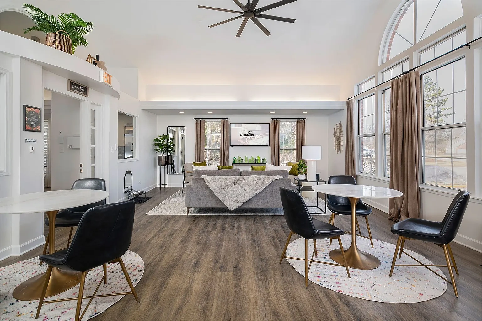 Arlington Club Apartments – photo 2