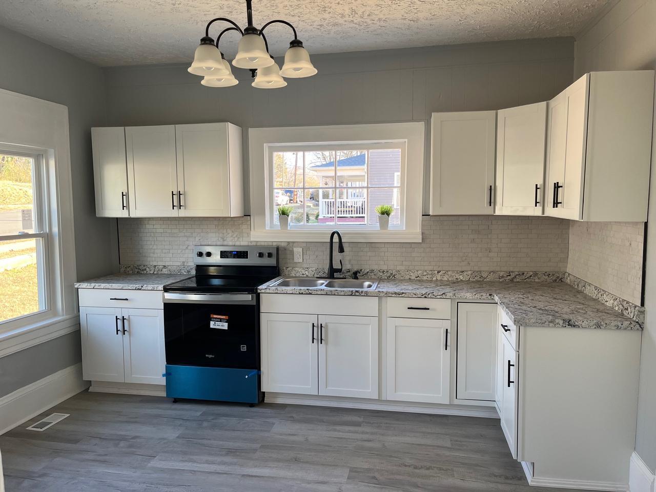 821 12th St NW – photo 2