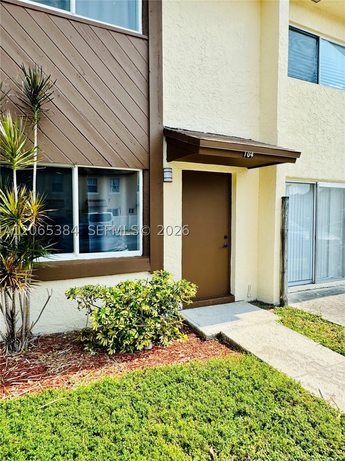 6625 Winfield Blvd #4-D – photo 1
