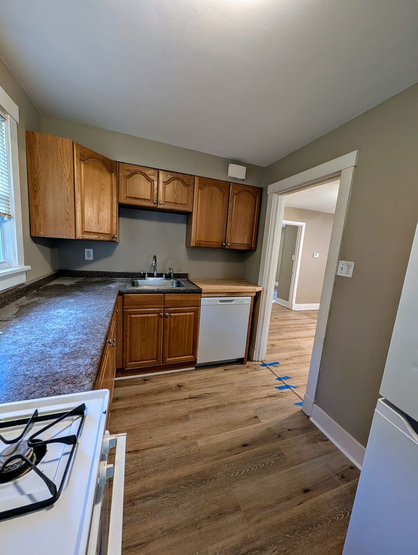 1666 Crafton Blvd unit Unit 2 – photo 3