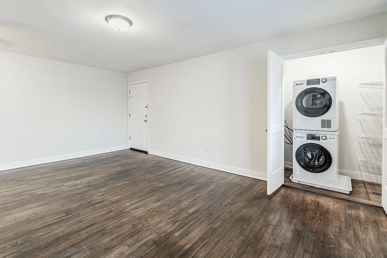 Chelsea Village Apartments – photo 3