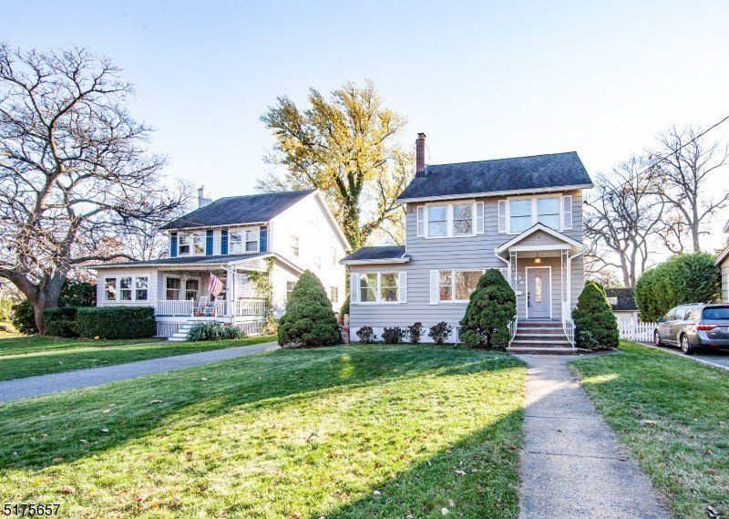 16 Columbus Ave – photo 1