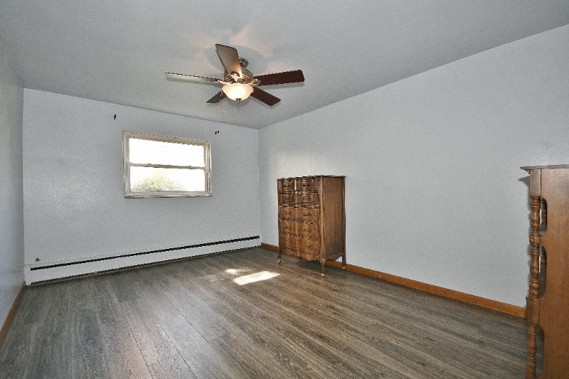 2236 Brownsville Rd – photo 5