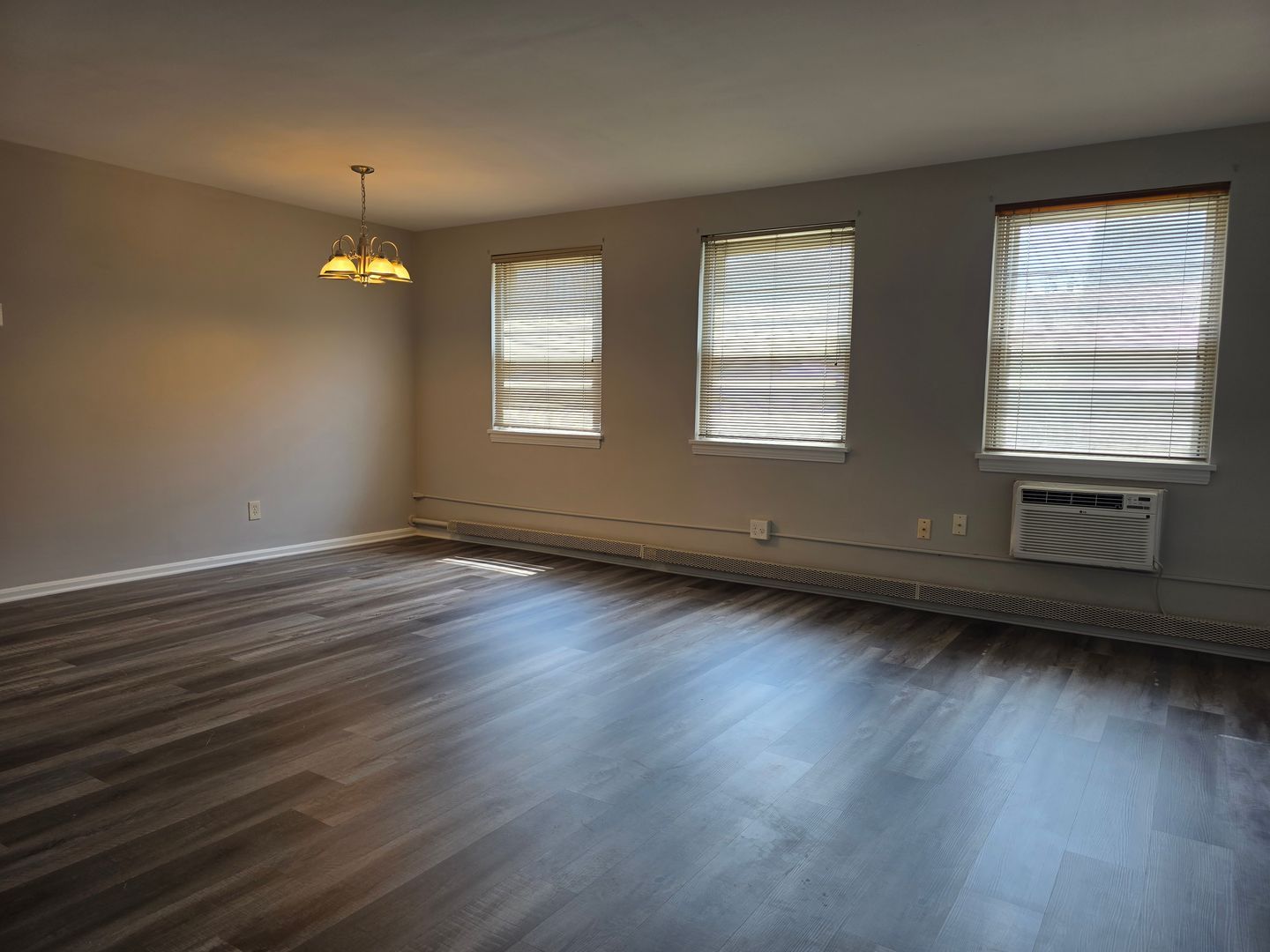 13773 Cedar Rd unit 109 – photo 2