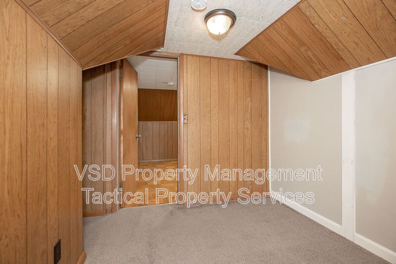 8204 Vineyard Ave – photo 5