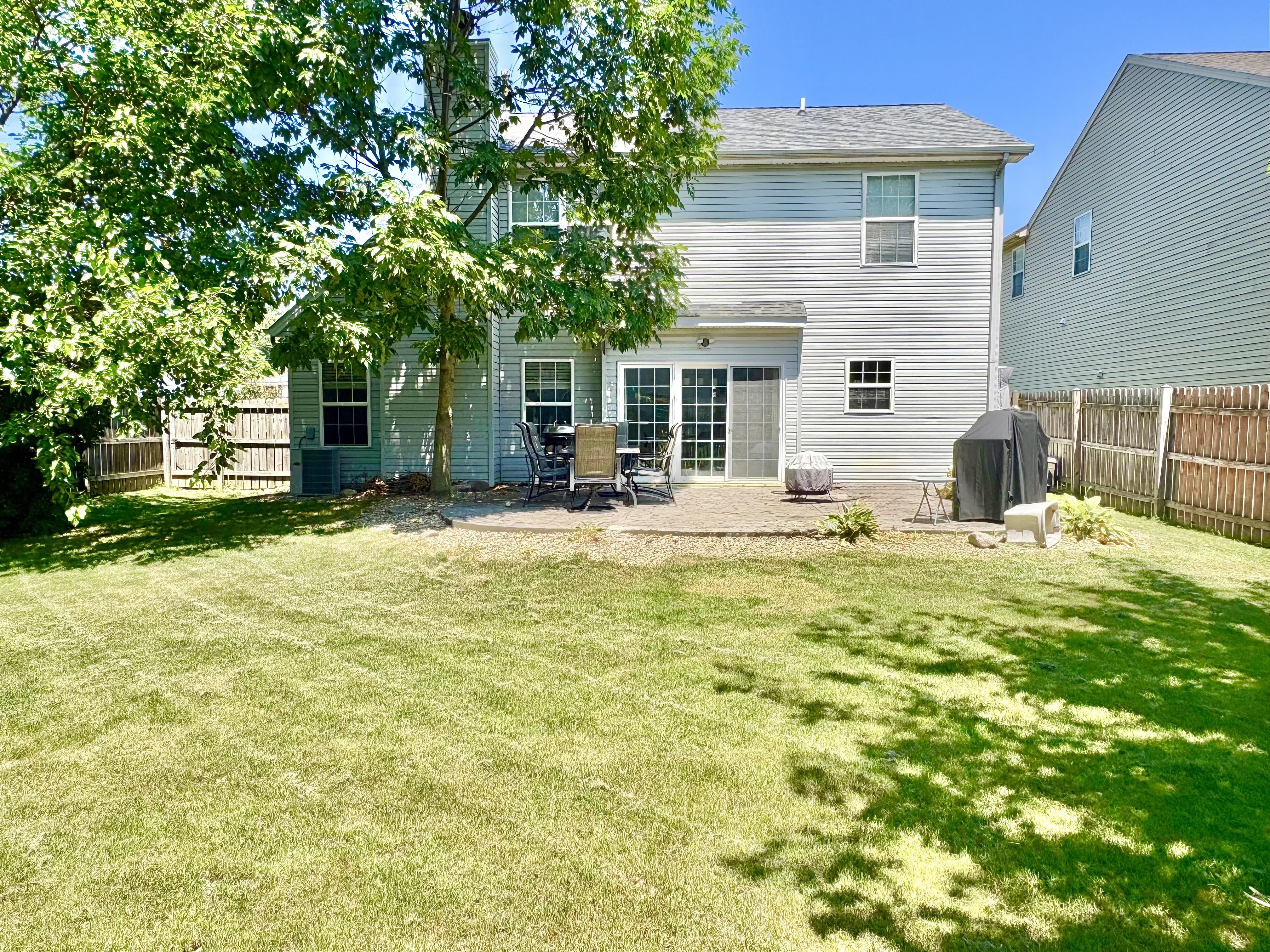 23277 Sharon Dr – photo 2