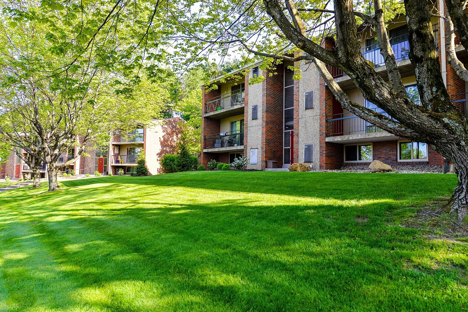 Durham Court Apartments – photo 2