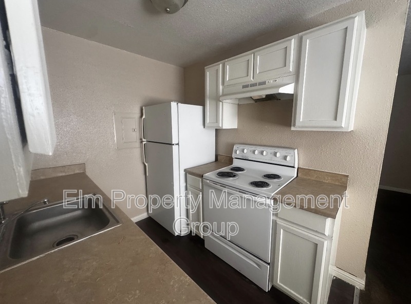 2101 Sunrise Ave unit 11 – photo 5